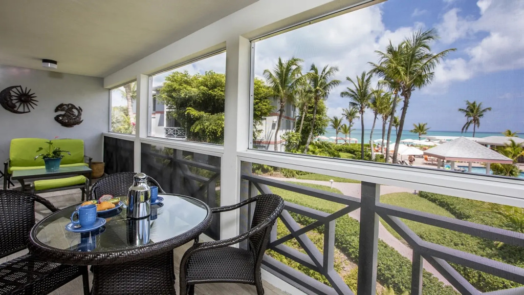 Ocean Club East, Grace Bay Beach