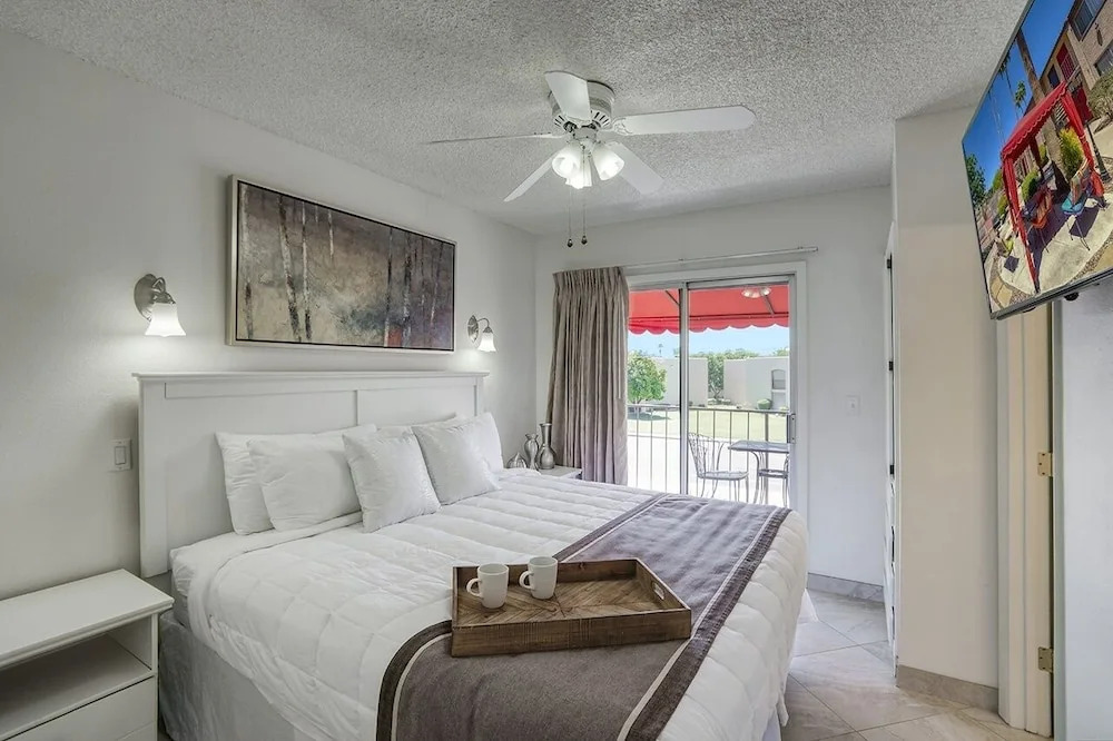 102 -Fully Furnished 1BR Suite-Prime Location! by RedAwning