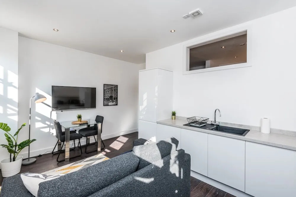 Prestige STAY Aparthotel - Castle Street