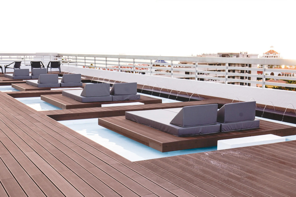 Coral Suites & Spa