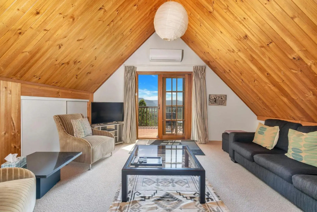 Alcheringa Cottage Amazing Location with views