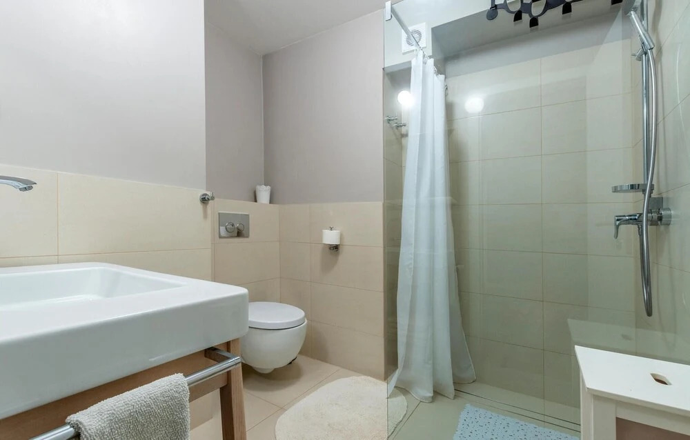 Beautiful Home In Postira