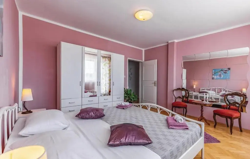 Apartment 1