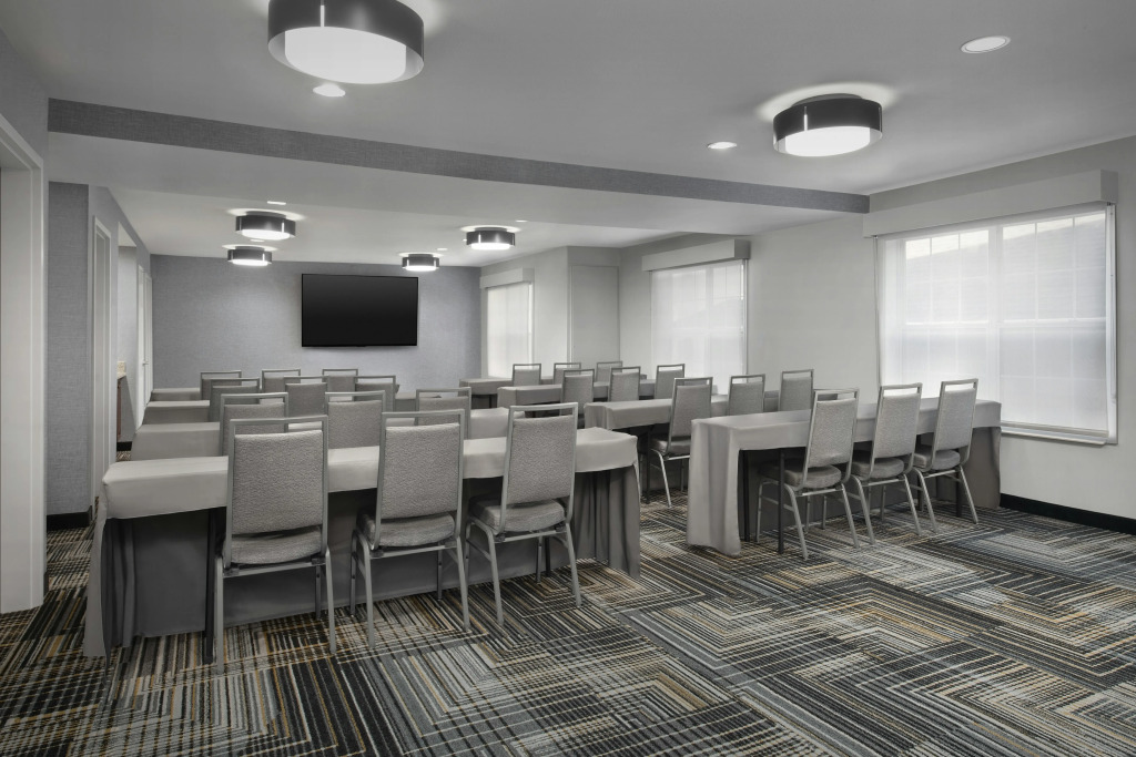 Homewood Suites by Hilton Newark-Cranford