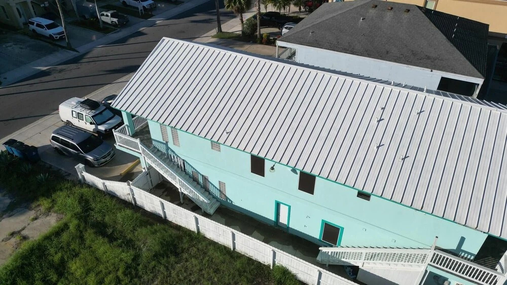Lantana Retreat #2 2 Bedroom Condo by RedAwning