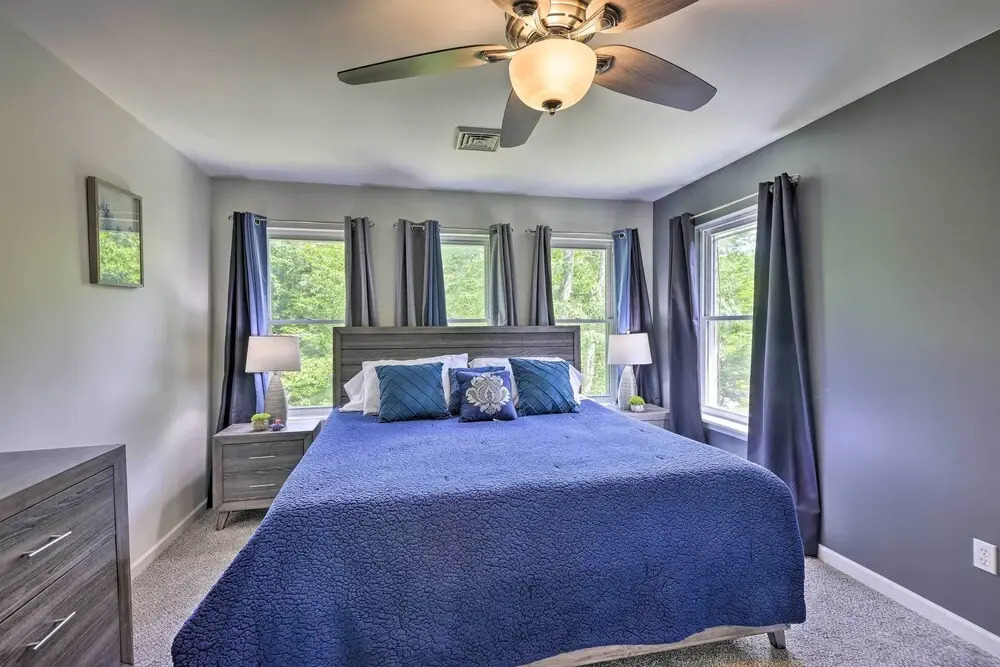 Near Tobyhanna State Park: Home w/ Hot Tub!