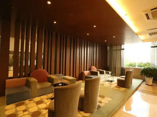 Jinjing Collection Hotel (Nanyang Zhongjing Road Hengfang Square)
