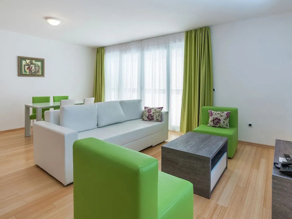Luxury Apartment with Oven, 13 Km North of the City of Zadar