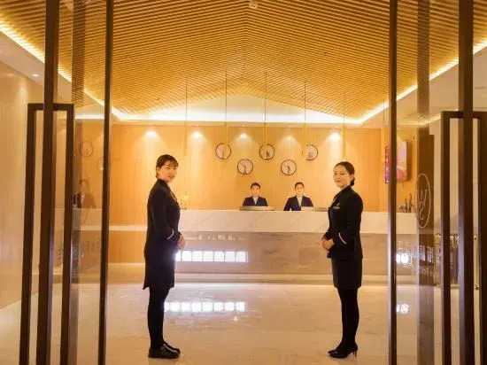 Aoweisi exquisite hotel (Luoyang Qinling Road subway station store)