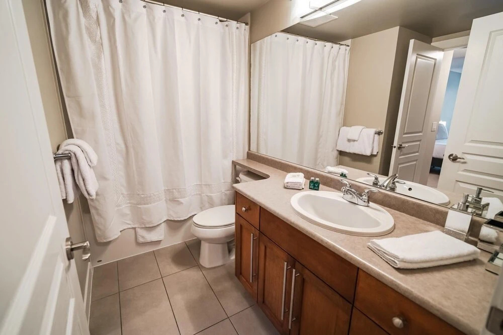 Downtown Condo at Waterscapes