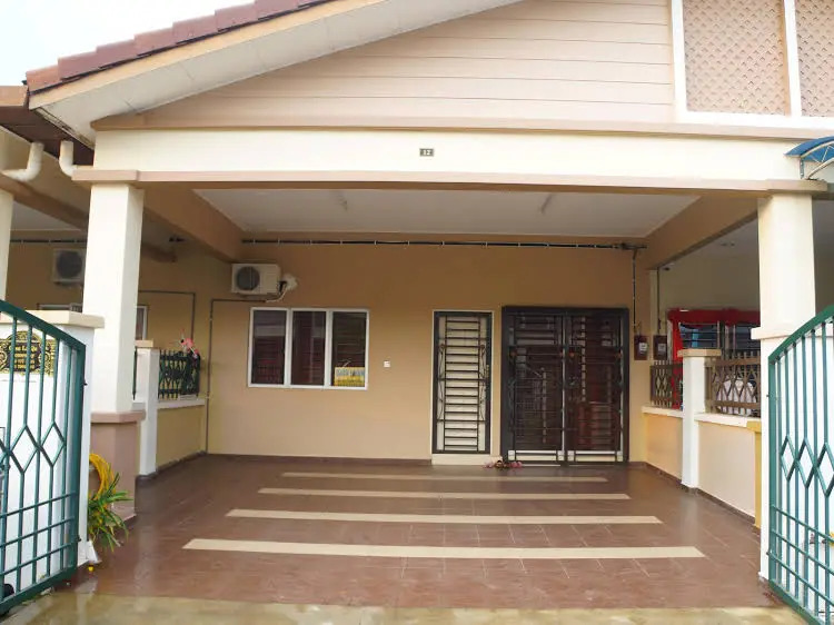 Casa Laiqa Residence