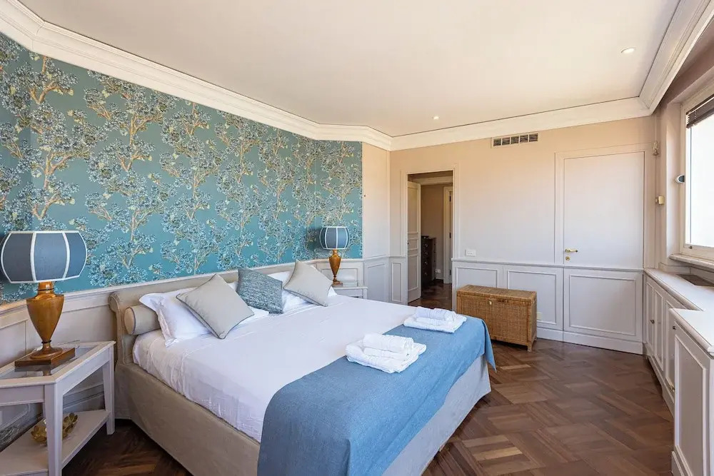 Rental in Rome Trevi Luxury Penthouse