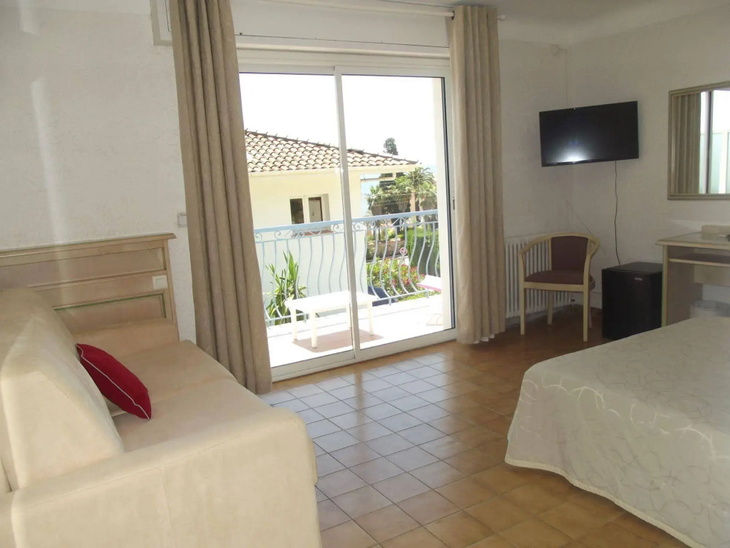 HOTEL LA QUIETUDE