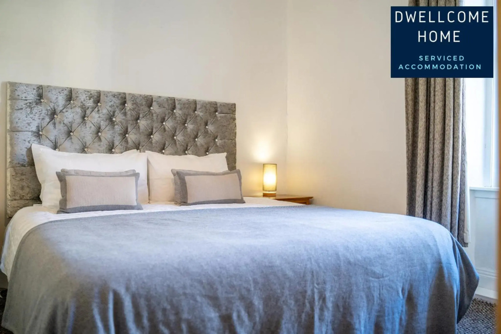 Find "DWELLCOME HOME Ltd" site for 10oo10 assurance from past guests - SPACIOUS CENTRAL 3 DOUBLE Bedroom Apartment with 5 beds, Superking, 2 doubles, 2 singles, fast broadband, free parking, Miles better than a hotel