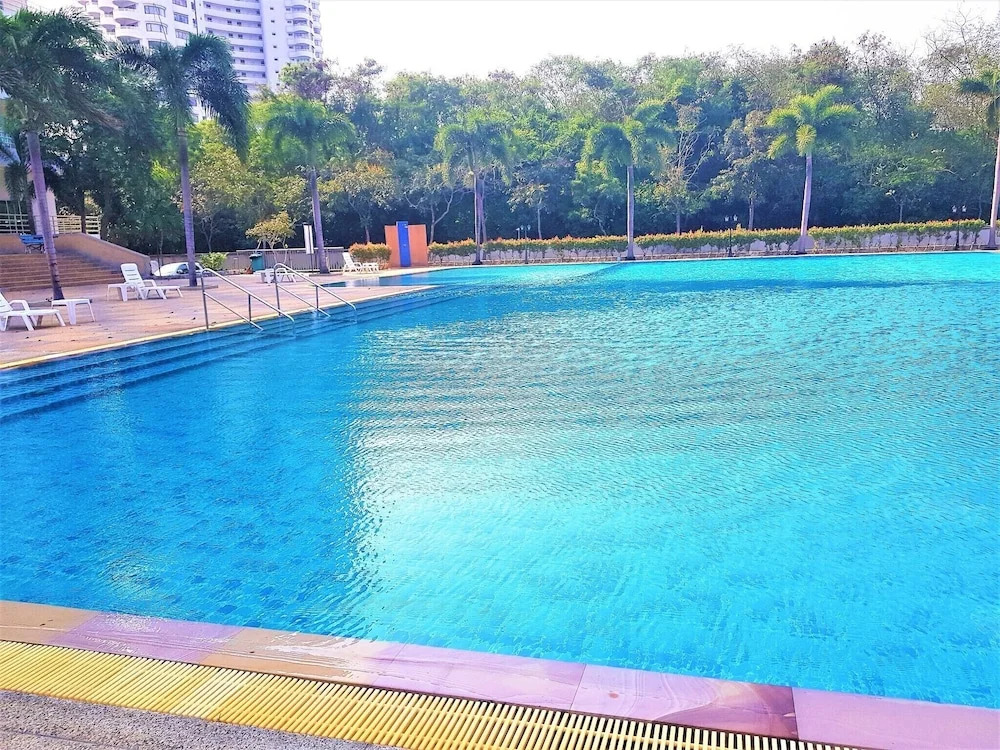 Fantastic sea View Beach Condo