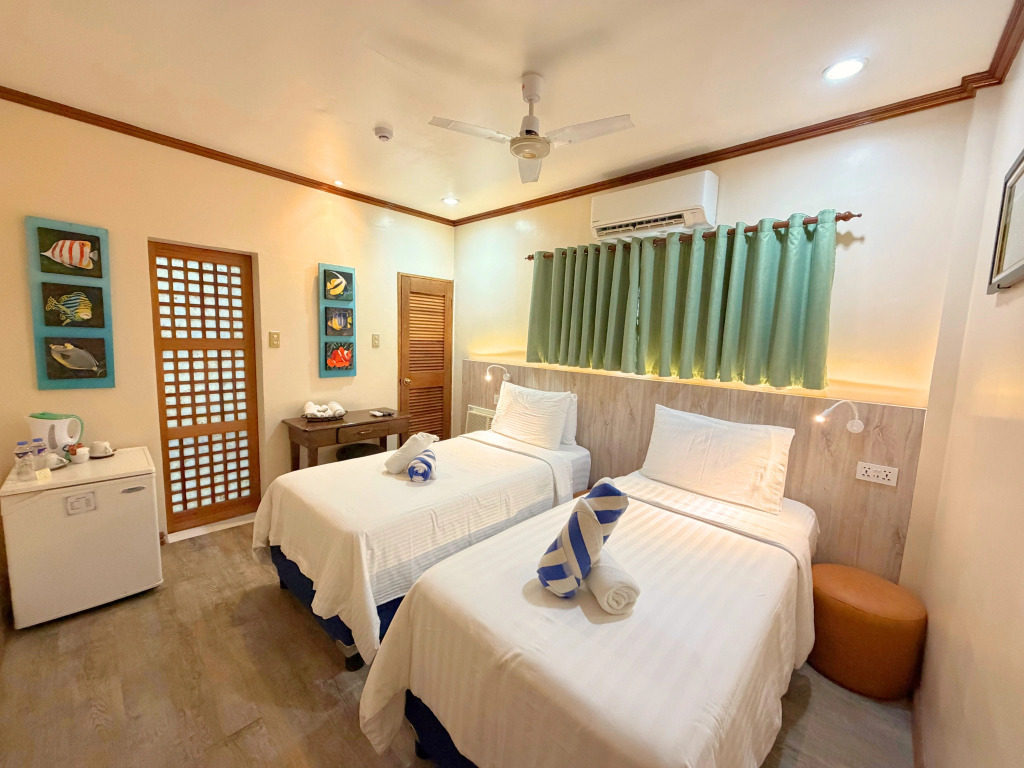 El Galleon Beach Resort