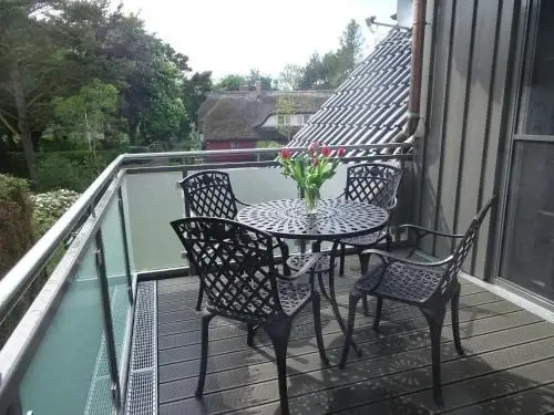 Rosenberg 13 Wohnung 1d DG re