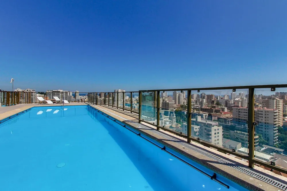 Garden City Getaway