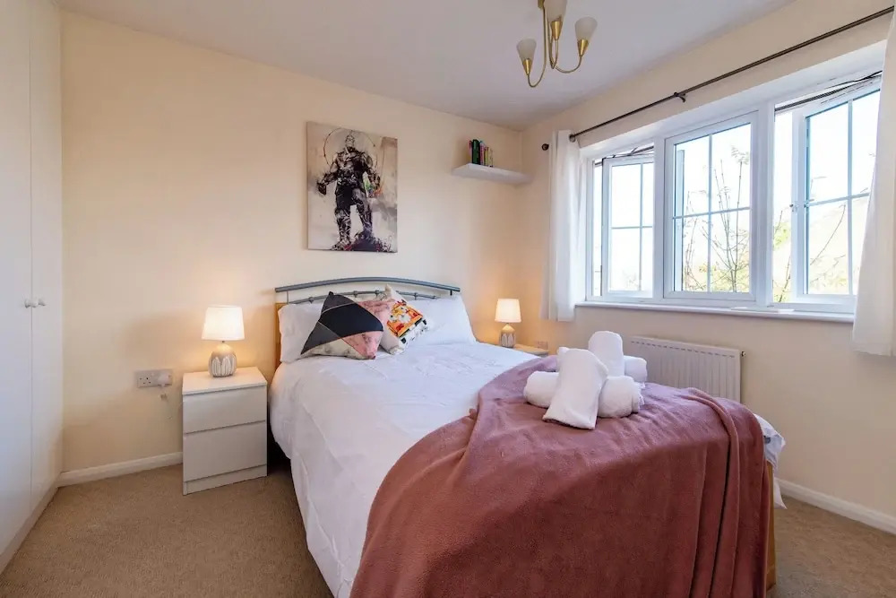 Mandarin Styles 3 Bedroom W/garden in Derby