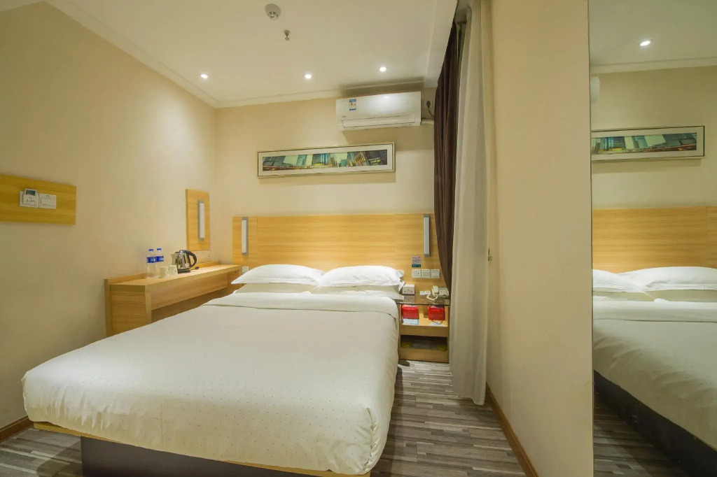 City Comfort Inn Wuhan Guanggu Textile University