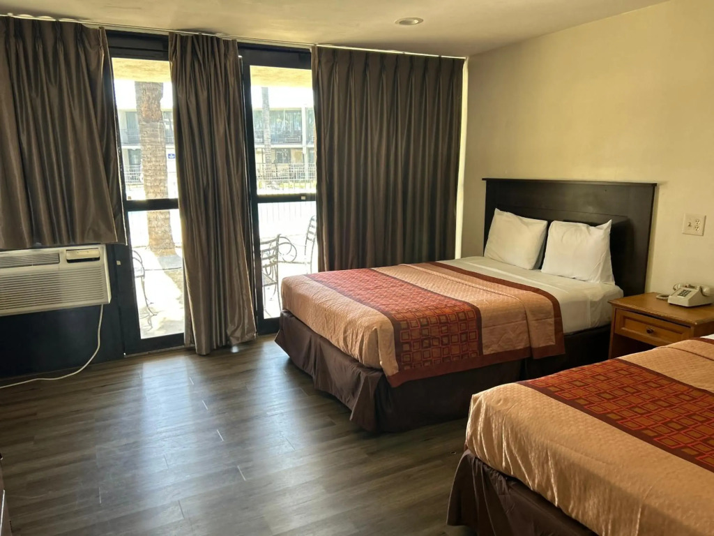 Valley Inn