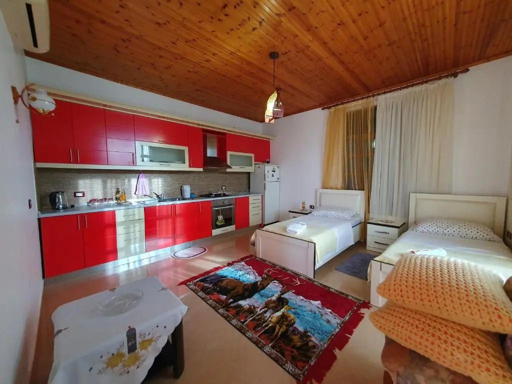 Sara Guesthouse