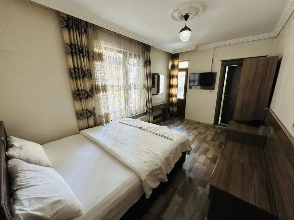 Toprak Hotel