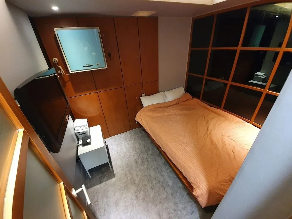 Dalgona Guesthouse