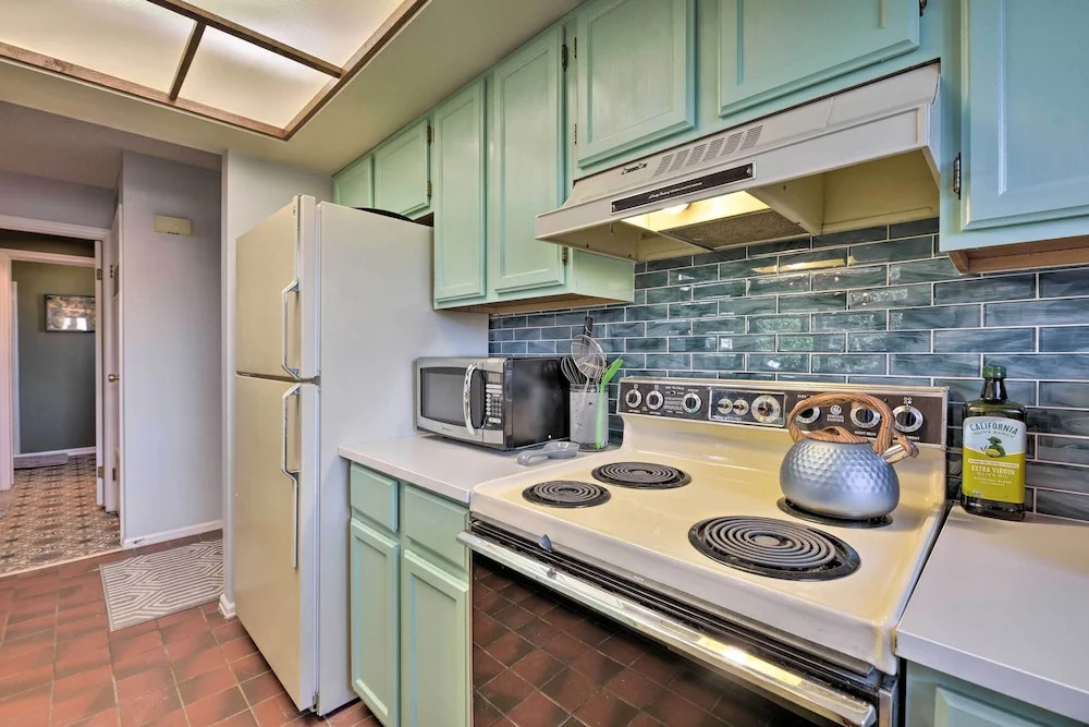 Sunny Pagosa Springs Escape w/ Deck & Views!