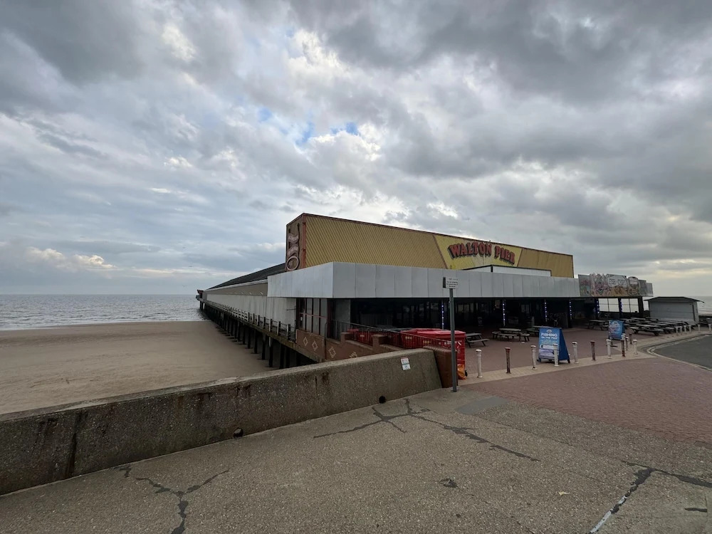 Beautiful 2 Bed Apartment in Walton on the Naze