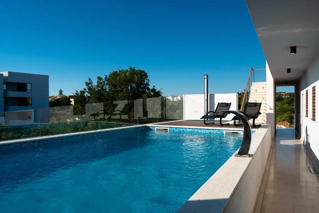 Lena Luxury Apartments