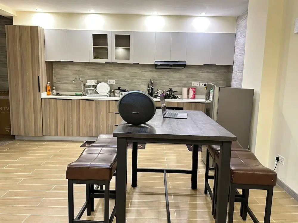 Lux Suites Siaya Park Apartments