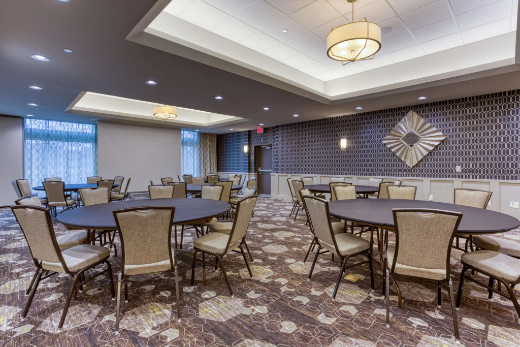 Drury Inn & Suites Columbus Polaris