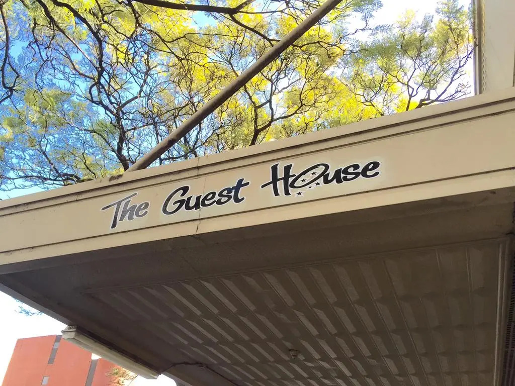 The Guesthouse - Hostel