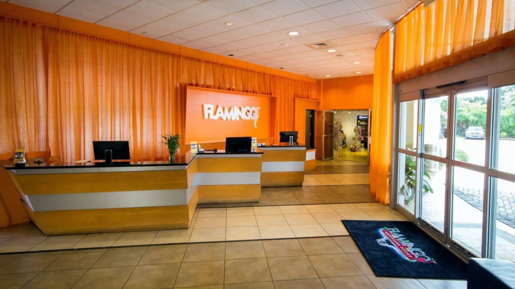 Flamingo Express Hotel