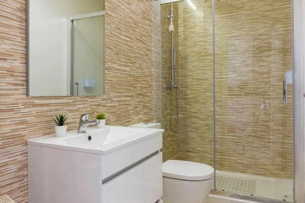 PINK GARDEN-Bungalow con piscina.Free Parking