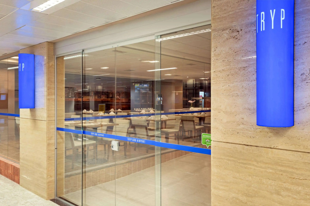 TRYP BY WYNDHAM São Paulo Airport - Hotel de Transito Terminal 3 INTERNACIONAL - Lado Ar - Área restrita á passageiros já embarcados e sem bagagens para despachar - Transit Hotel, only carry-on