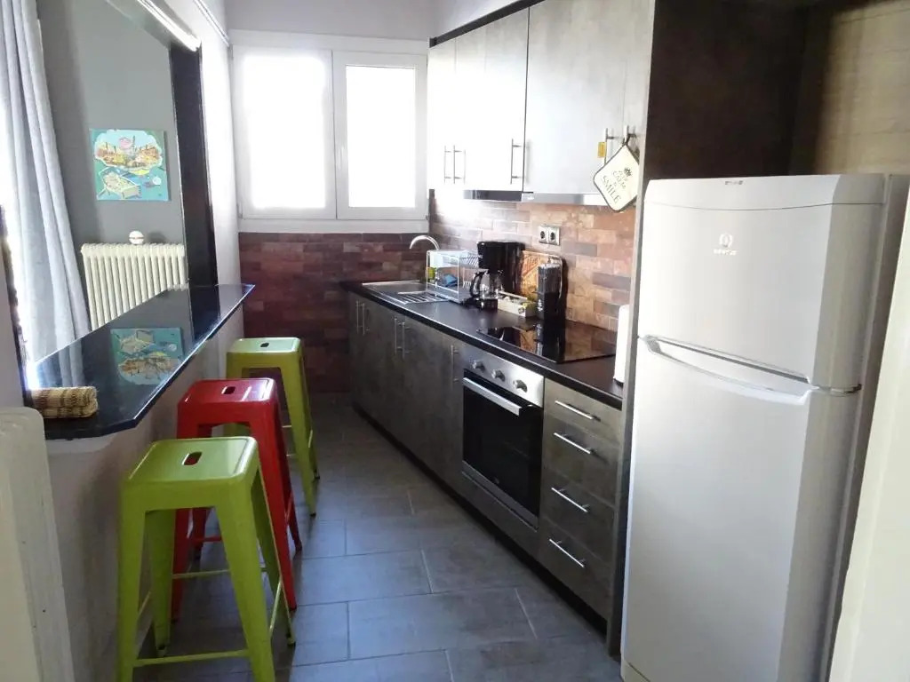 Dp Zografou Appartment