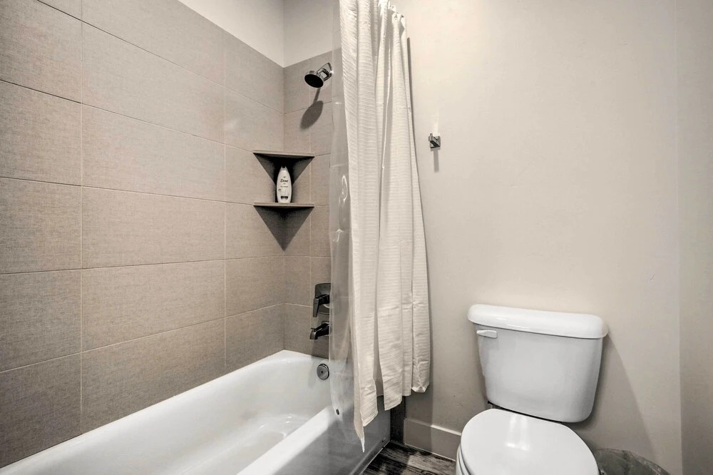 Villa w/ Hot Tubs ~ 5 Miles to Historic St. George