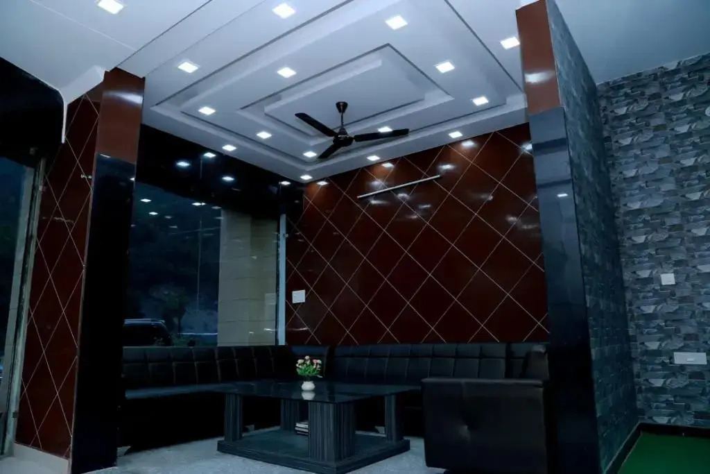 Hotel Amar Leela