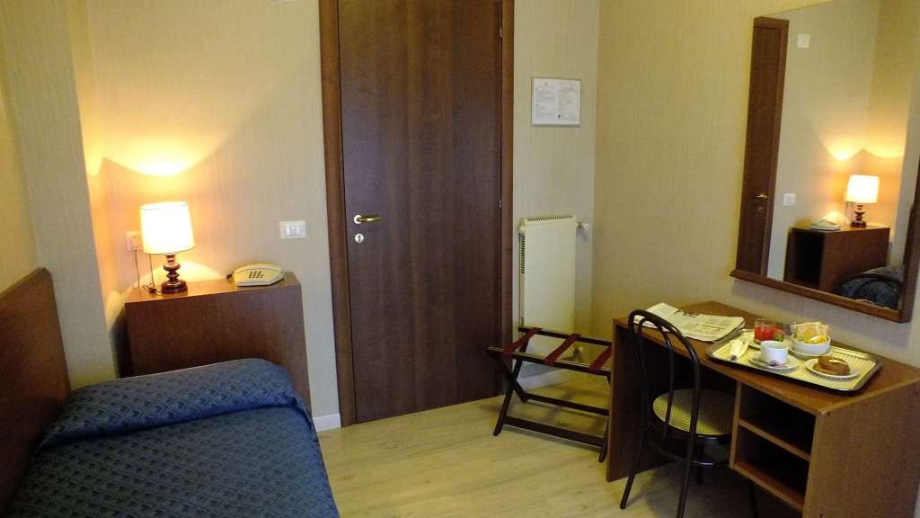 Hotel Consul