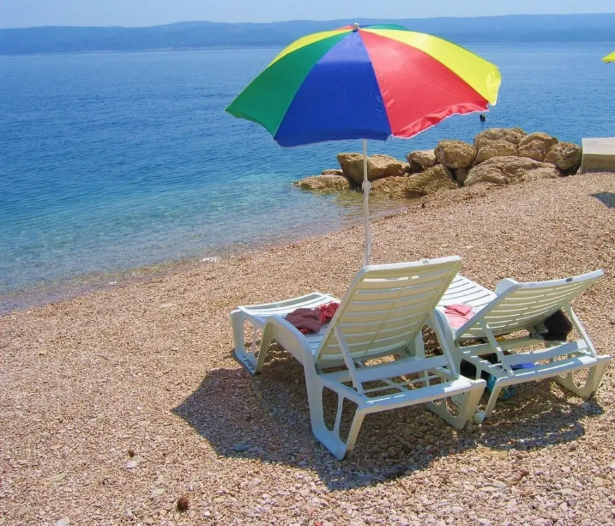 Luxury Apartments Villa Ruzmarina with New heated Infinity Pool and Lounge Area