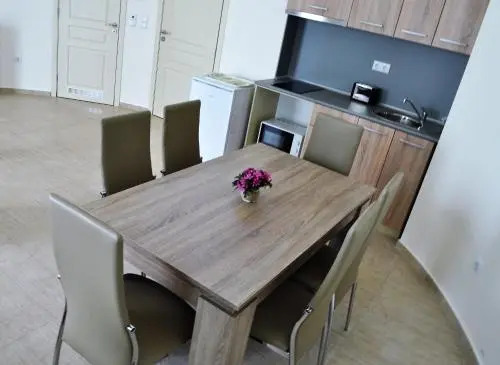 Zevs Residence