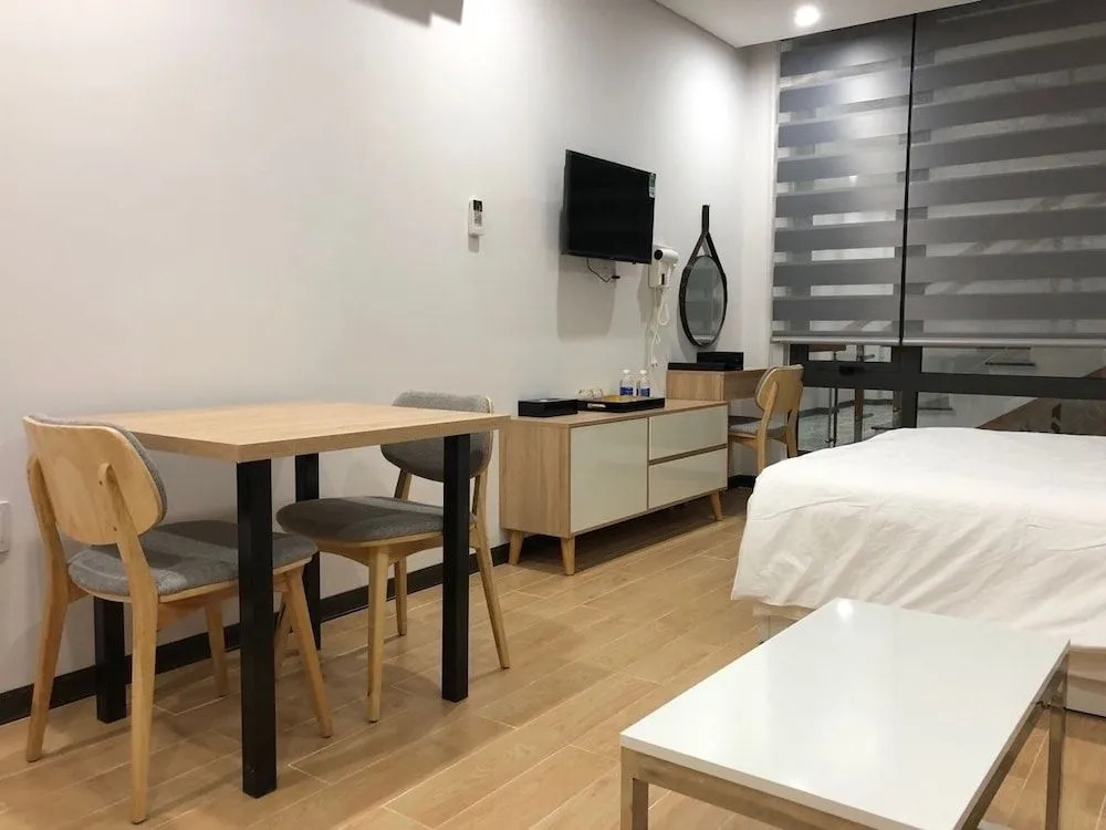 Acadia Studio Apartment