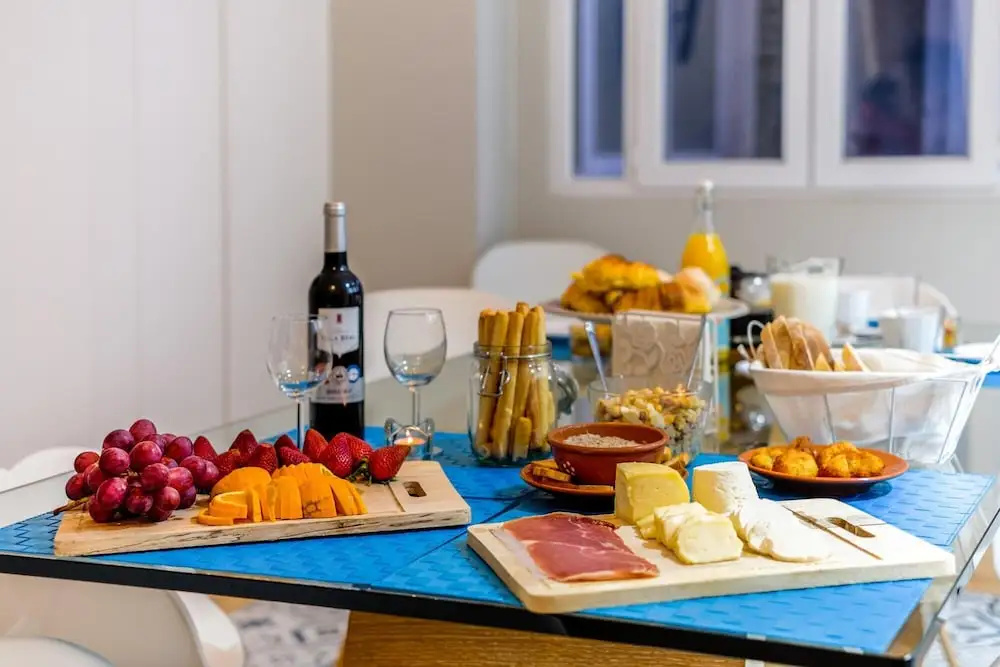 Feel Porto Merlot Townhouse