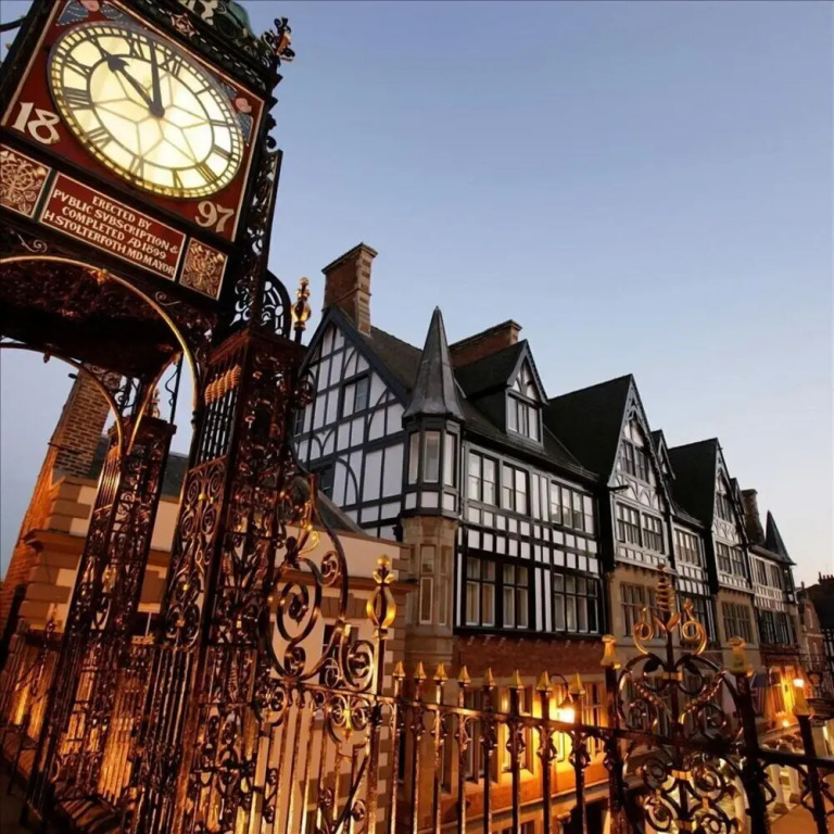 The Kings Place - Very Central Chester - Chester Races Nights Out Sightseeing City Centre Zoo