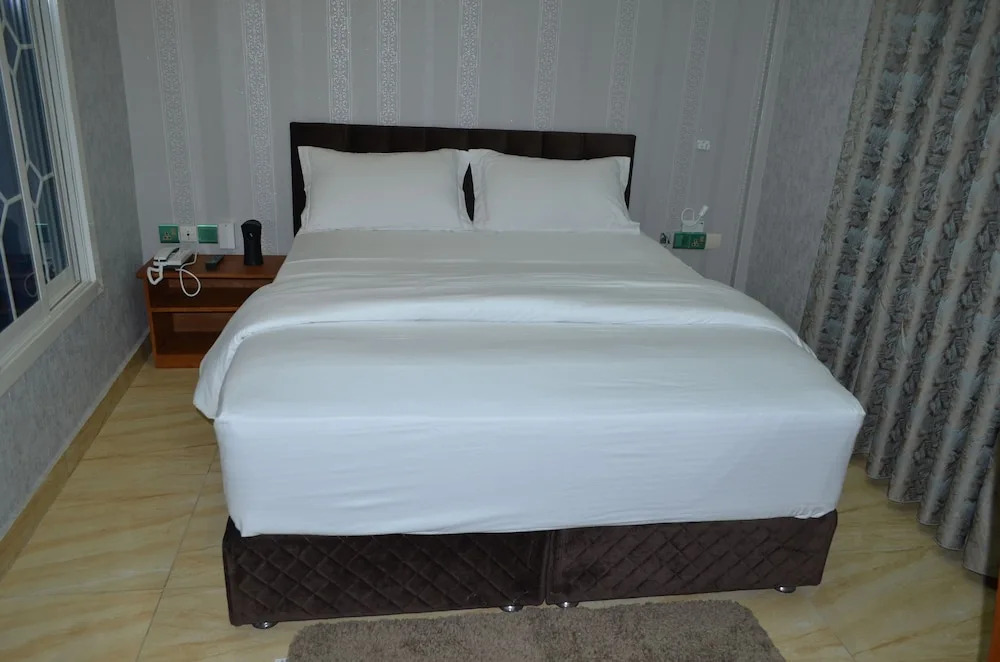 Noahgarden Hotel