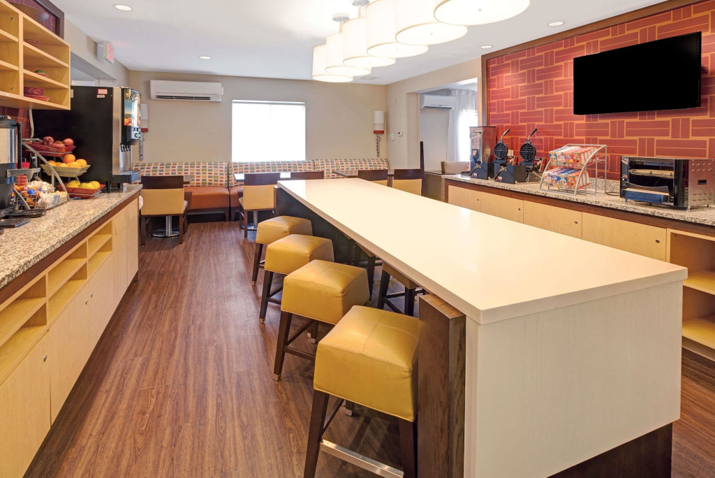 MainStay Suites Northbrook Wheeling