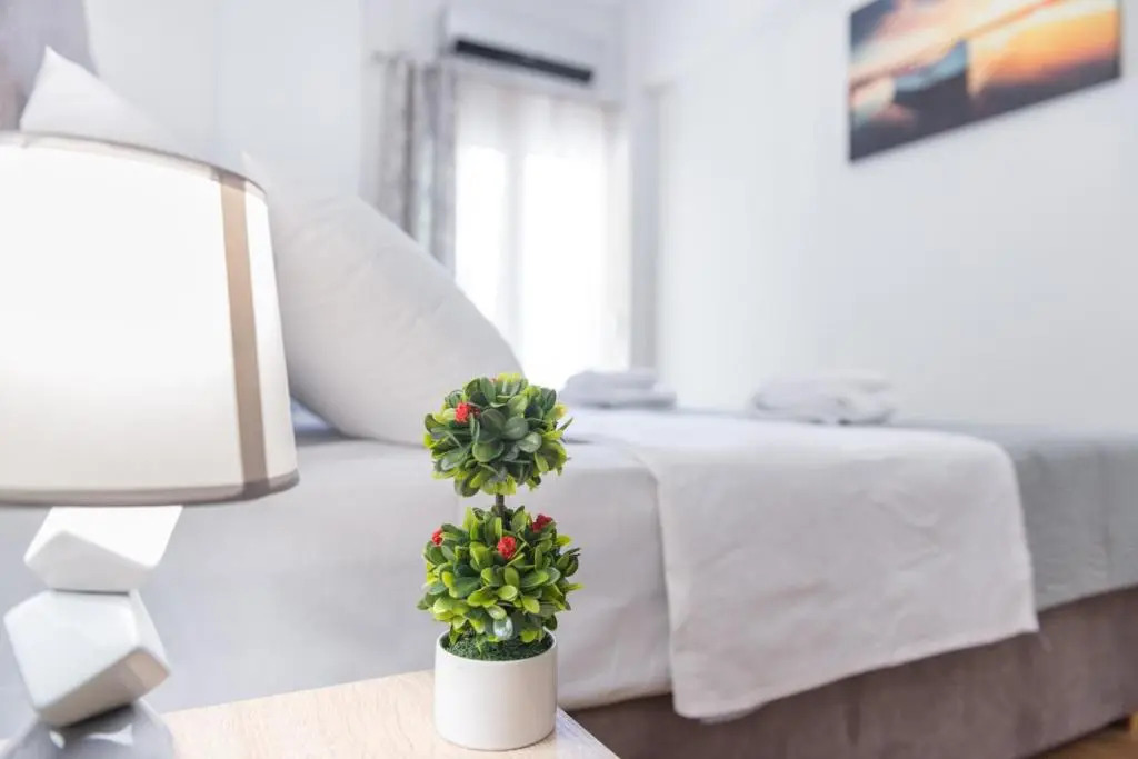 Mar25 by Smart Cozy Suites - In the heart of Athens - 9 minutes from metro - Available 24hr