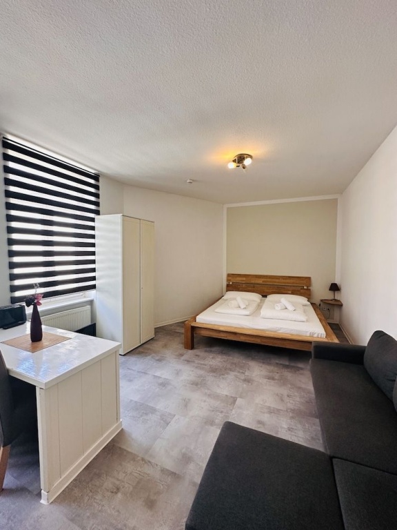Apartmenthaus am Dom - Zentrum & Ruhige Lage, Perfekt für Business Trip, Auch für Familie, Viel Platz mit Küche